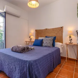  Holiday home Casa Randonneur, Traditional Townhouse In Alora.
